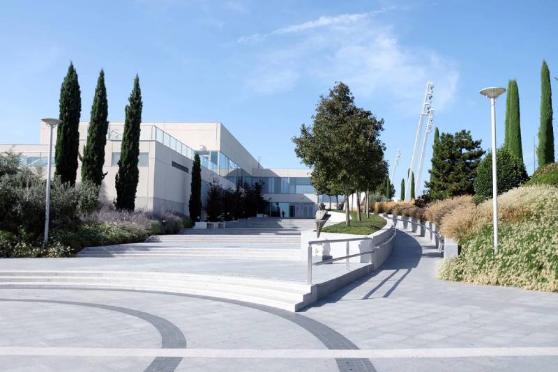 Real Madrid và La Fabrica 